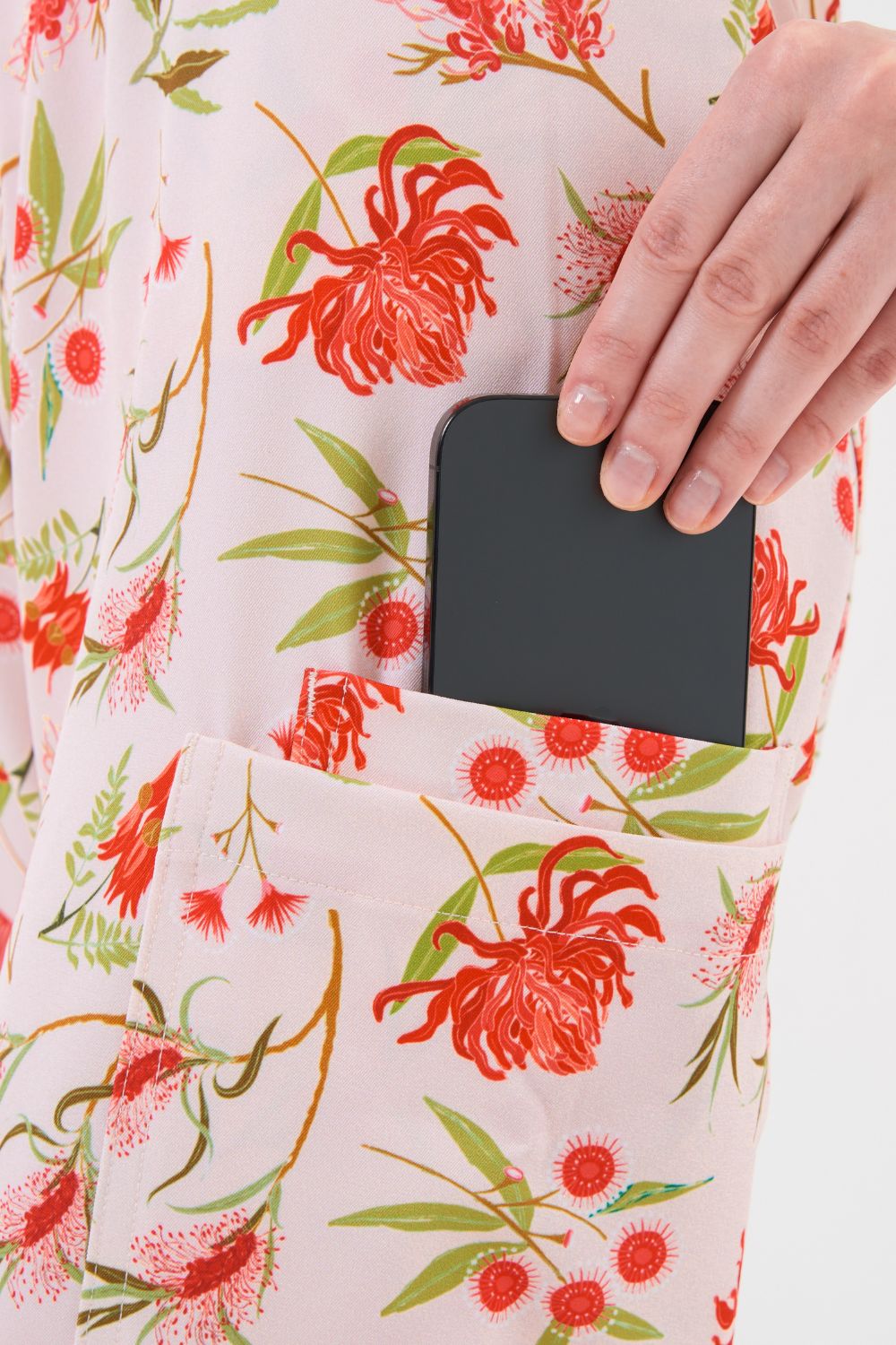 Bushland Blooms Women’s Cargo Scrub Pants