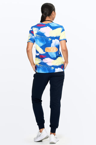 Art Attack Women’s 3-Pocket Scrub Top